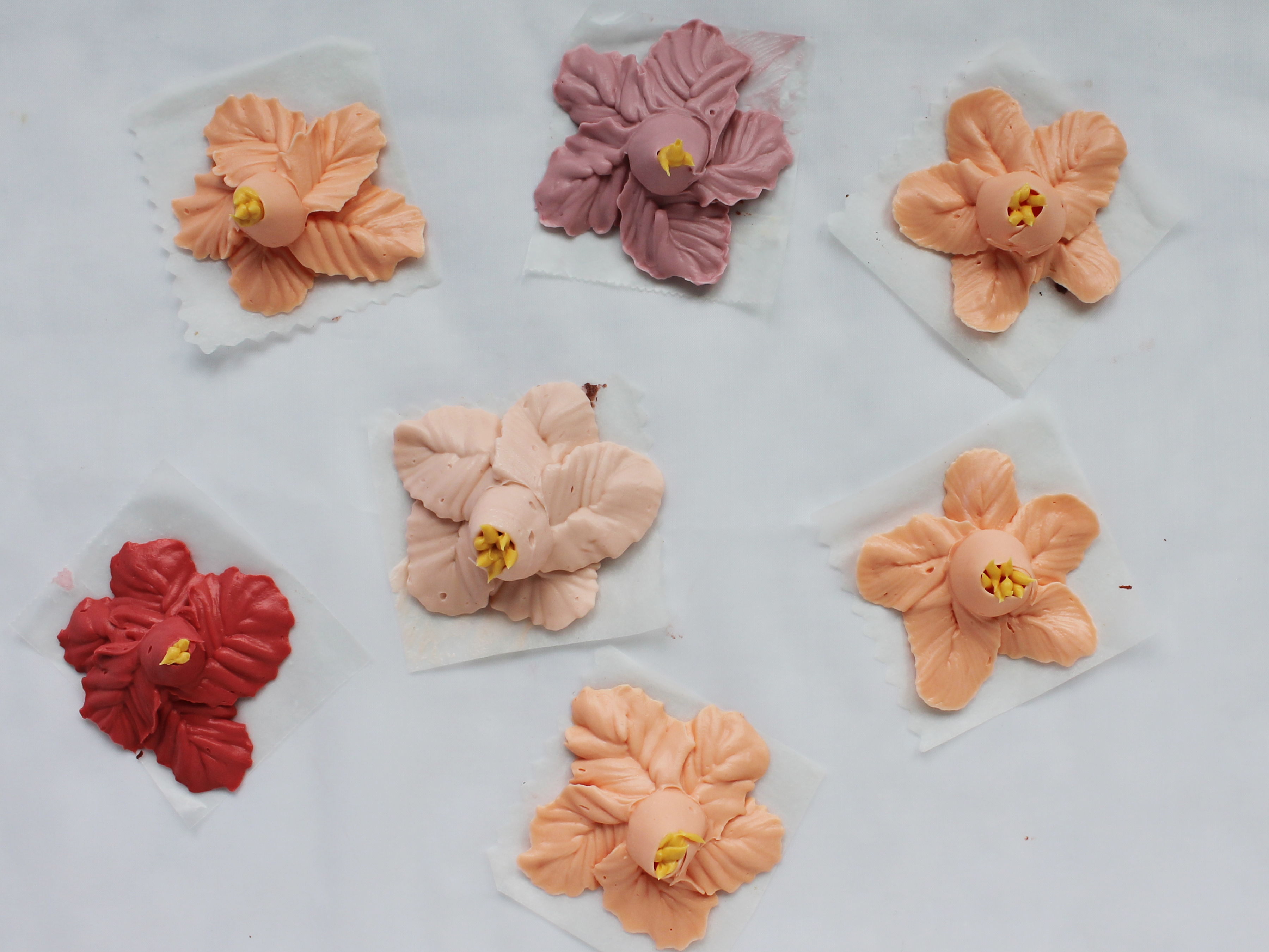 How To Make Icing Flowers For A Flower Cake